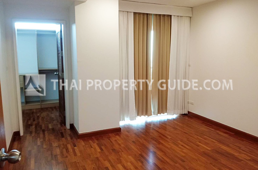 Condominium in Nichada Thani 